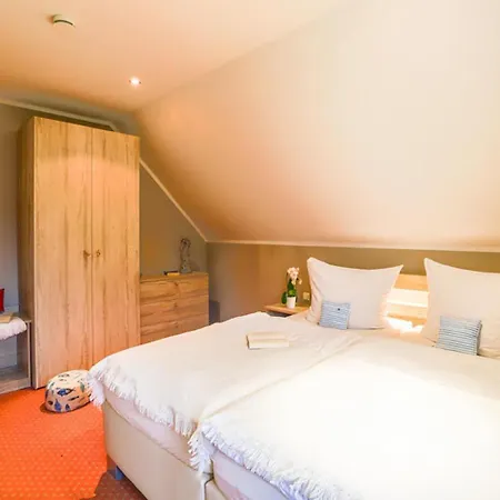 Holiday home Seepferdchen, 24d, Haus Usedom 24d Ostseebad Nienhagen